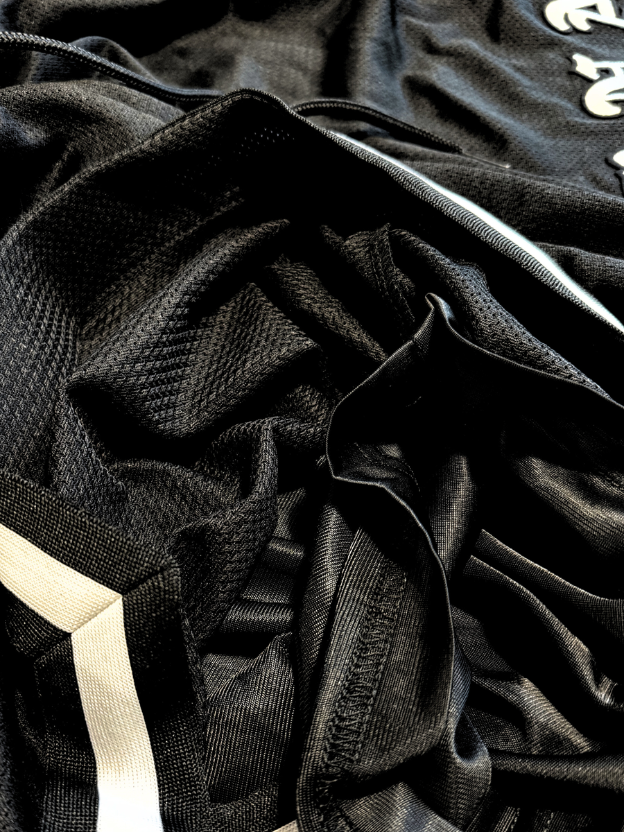 MESH SHORTS OLD ENGLISH