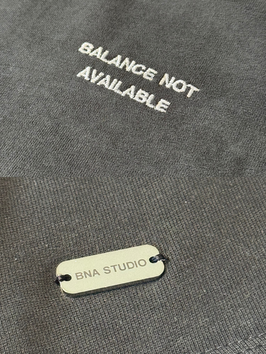 EMBROIDERED BNA FADED TEE